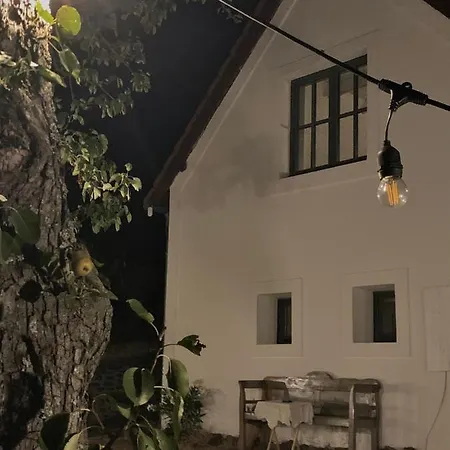 Vulkán Nyúlontúl Mencshely